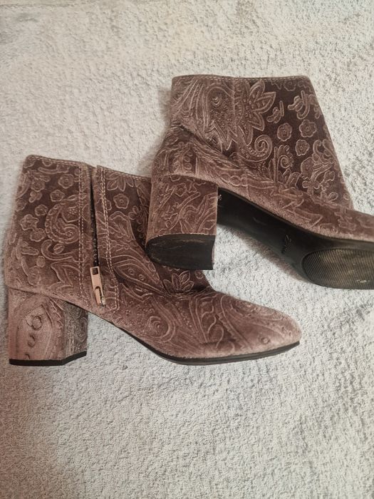 Vários Botins  N 37/38