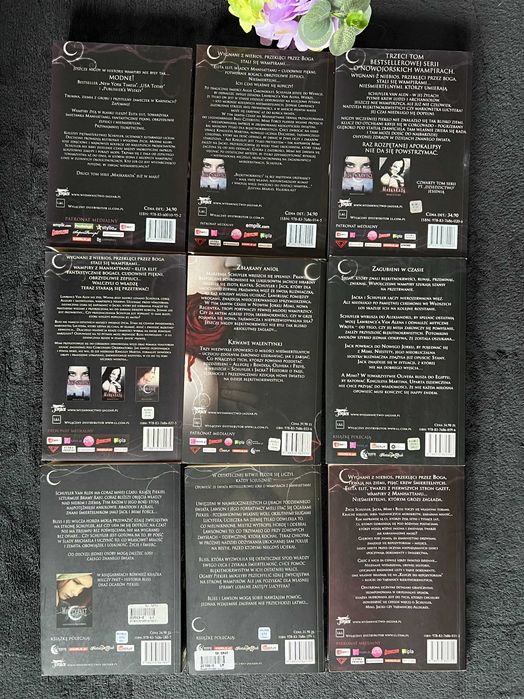 Melissa de la Cruz Błękitnokrwiści Zagubieni w czasie Wilczy pakt