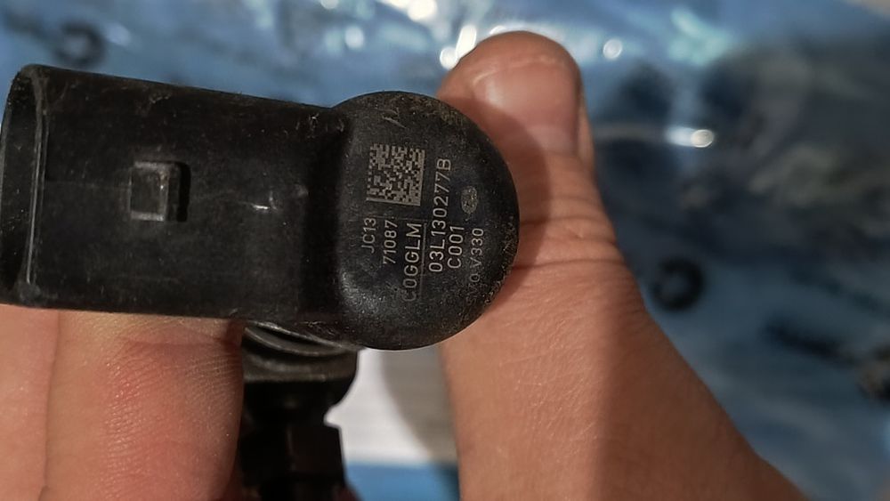 Форсунка паливна 03l130277b Continental/Siemens