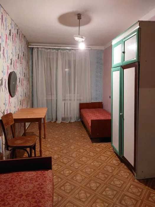 Продається 3 кімнатна квартира