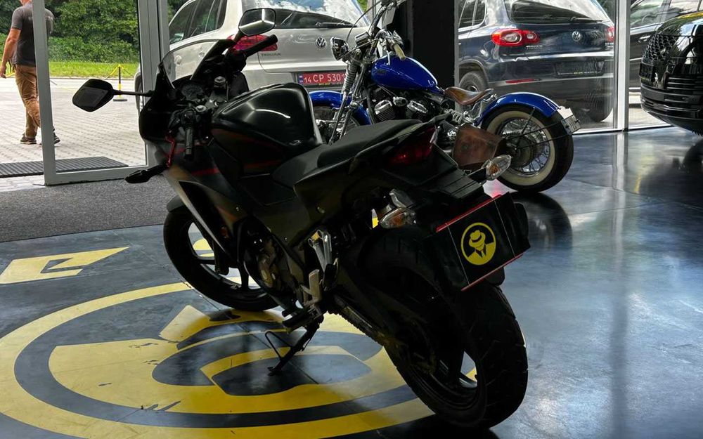 Honda CBR300R 2019