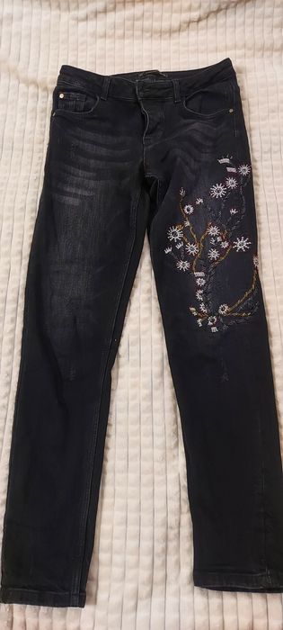 Джинси фірми Zara