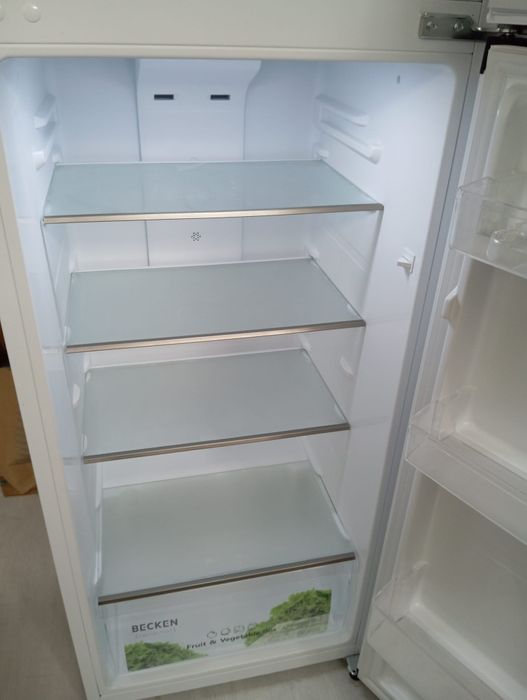 Frigorífico Becken em perfeito estado