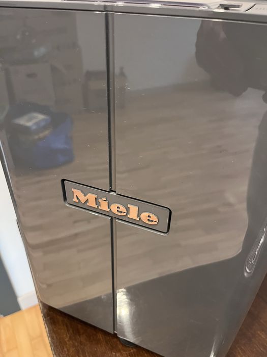Miele CM6560 Milkperfection Szary ekspres do kawy