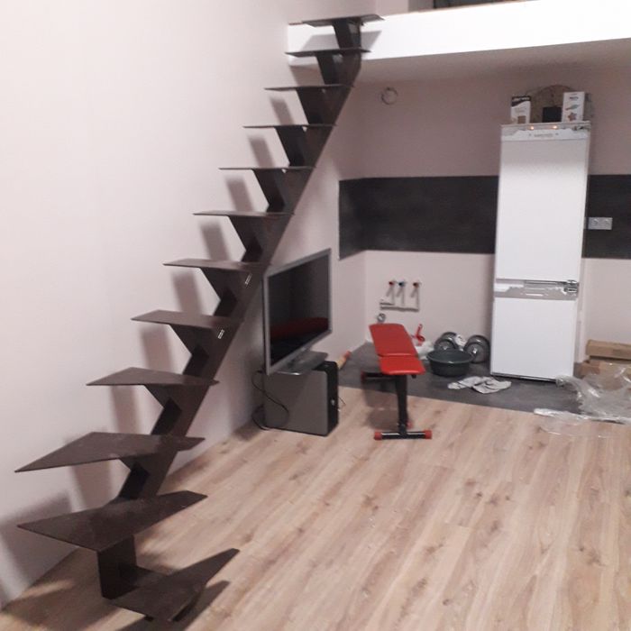 Лестница (сходи) для дома,квартиры Металлокаркас лестницы Ступени бук
