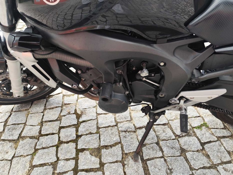 Mota Yamaha FZ 600
