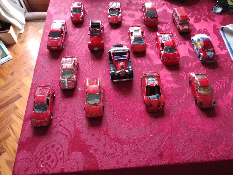 Deseja carrinhos vemelhos? desde 5E ou 15-65E-Calças homem4E Desde 4E