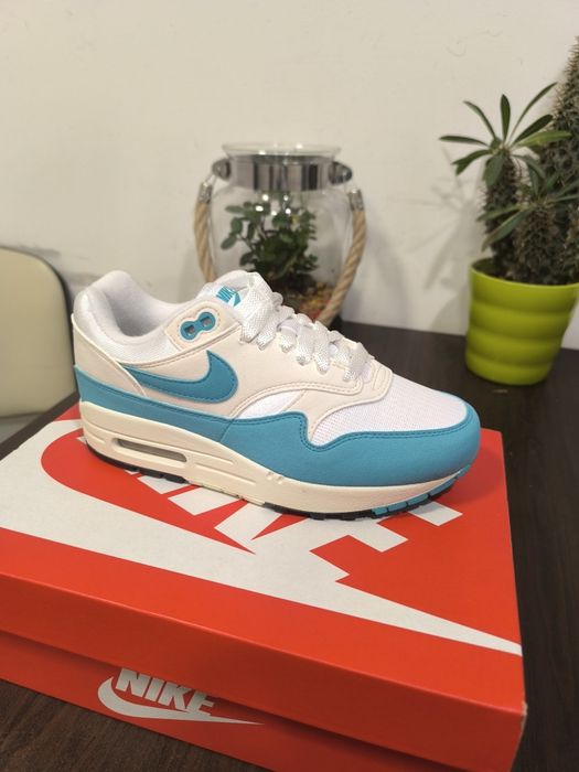 Nike Air Max 1 .