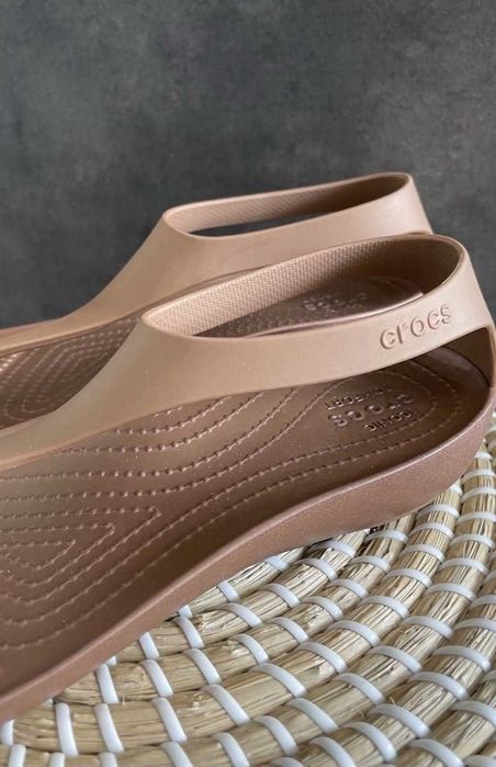 Crocs japonki serena flip brązowe W8 38/39