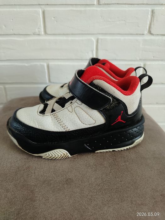 Кросівки Jordan 26,5 (16,5по устілці)