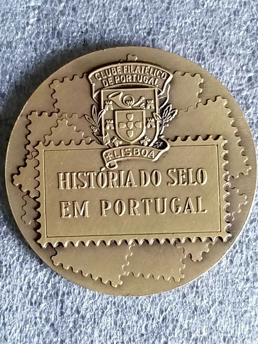 Medalha em bronze alusiva à história do Selo em Portugal