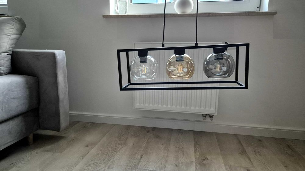 Stylowa, nowoczesna lampa, nieużywana