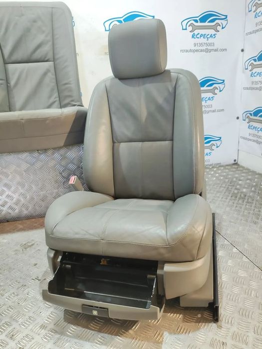 Conjunto Bancos em Pele Elétricos Mercedes Class S W221