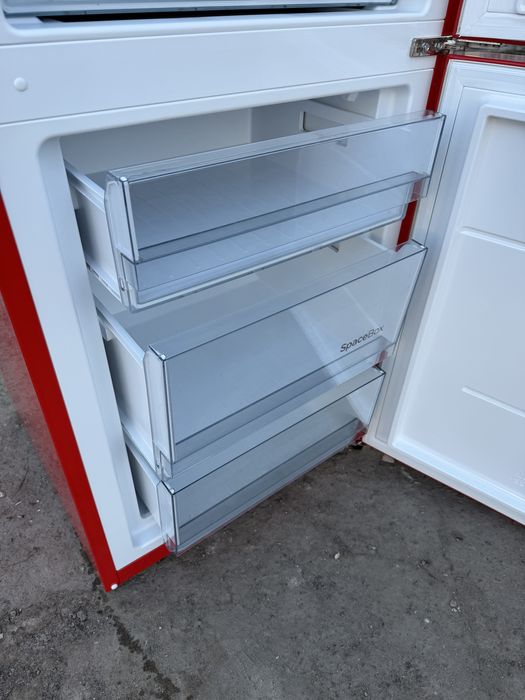 Ретро холодильник gorenje ORK193RD