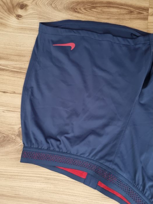 Spodenki szorty Nike M 38