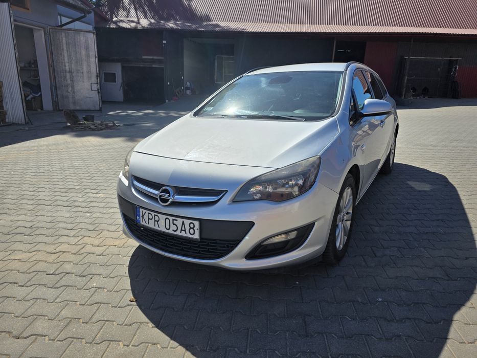 Opel astra j sports tourner
