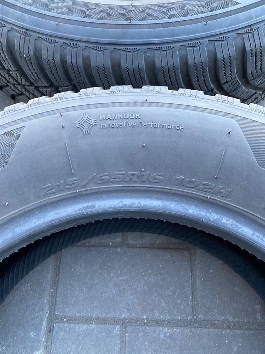 Продам зимнюю резину Hankook Winter IceptRS3 215 65 R16
