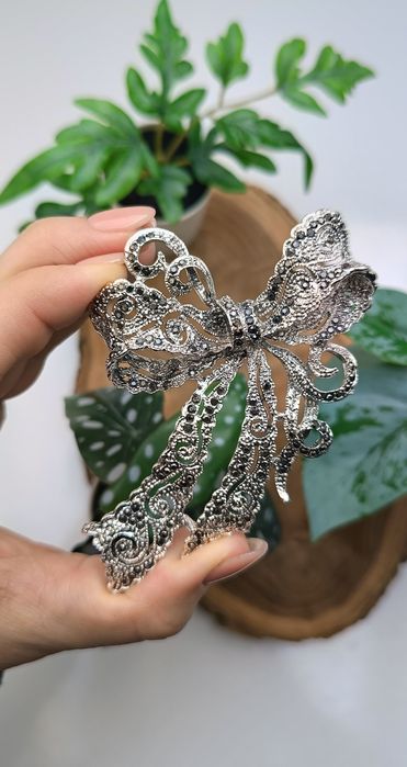 Nowa bardzo duża ekskluzywna broszka wisiorek ażurowa kokarda + gratis