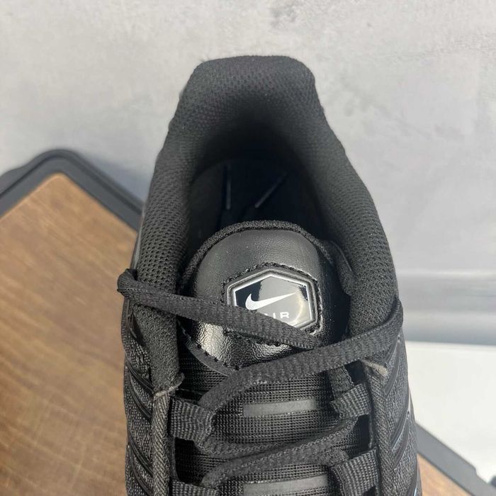 Air Max TN Plus Black R.37,5