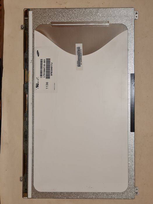 Матрица LTN156AT19 LTN156AT18 samsung NP300E5A, ,NP305V5A, SF510 и др.