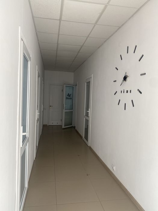 Здається приміщення