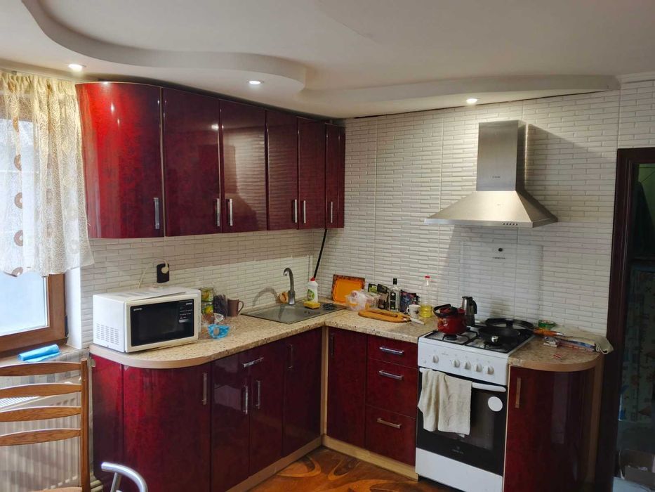 Продаём добротный большой дом с удобствами