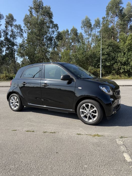 Smart ForFour eletrico 40.000km com gatantia ate dezembro 2027 na marca