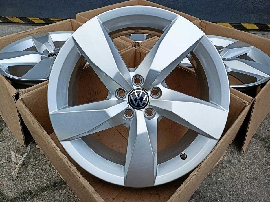 Oryginał felgi 17cali 2GM VW Polo T-Cross Taigo Virtus Taigun nr7117