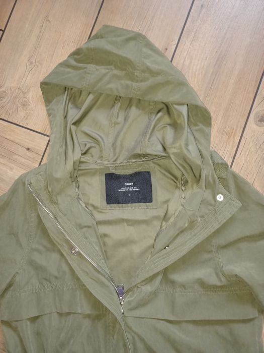 Damski płaszcz rozmiar M Cropp cienki