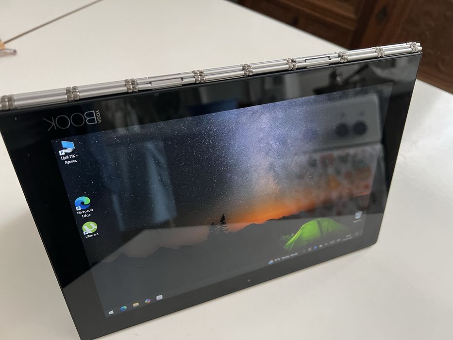 3 в 1 планшет нетбук  Lenovo YOGA Book YB1-X91 L Windows 10 Pro 4G UA