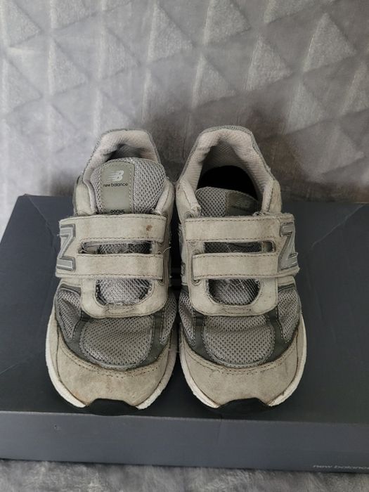 Кросівки для хлопчика new balance 35р.