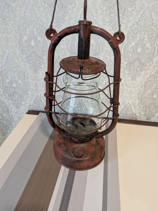 Гасова лампа, лампа Аладіна, летюча миш