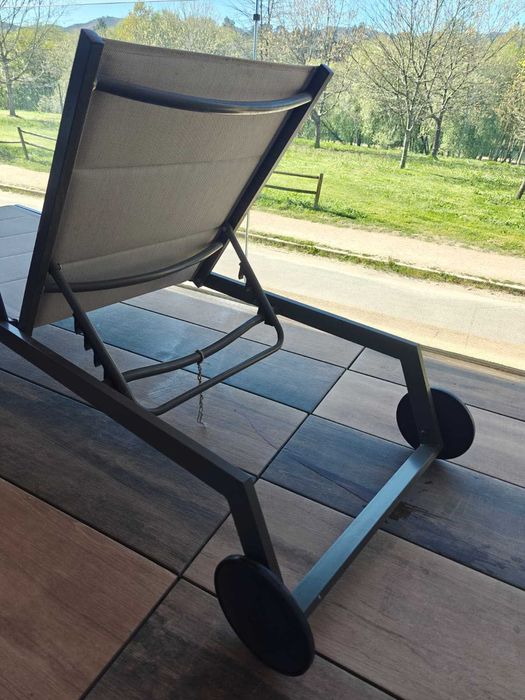 Cadeira de jardim reclinável (Preço rebaixado)