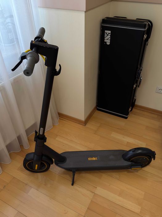 Ninebot KickScooter Max G30 — малий пробіг / багата комплектація