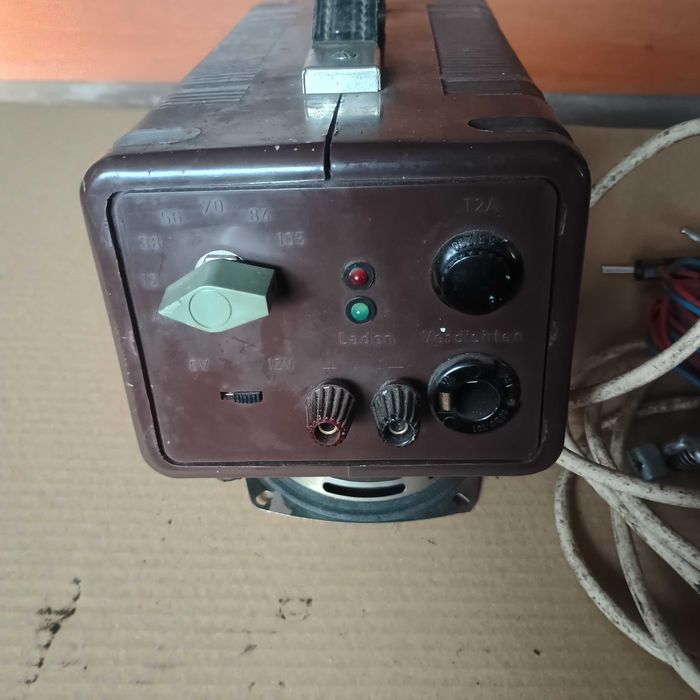 Zabytkowy prostownik MICO-X NRD 220V 6-12 V