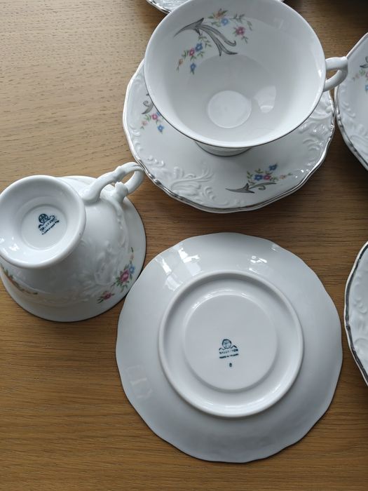 Komplet filiżanek ze spodkiem Wałbrzych, 6szt