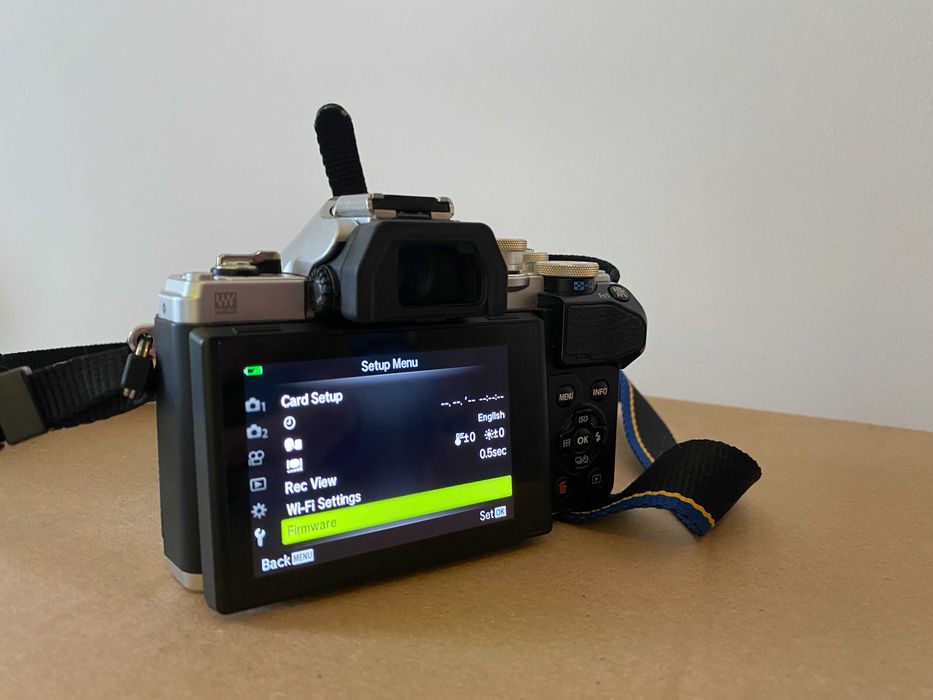 Olympus OM-D E-M10 Mark III