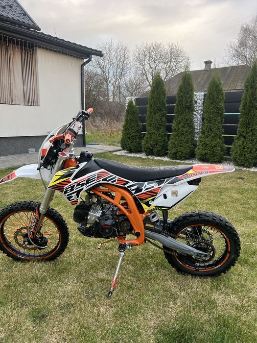 Bse bosuer 125 25 рік