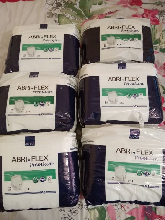 Pieluchomajtki Abri-Flex M 77 sztuk
