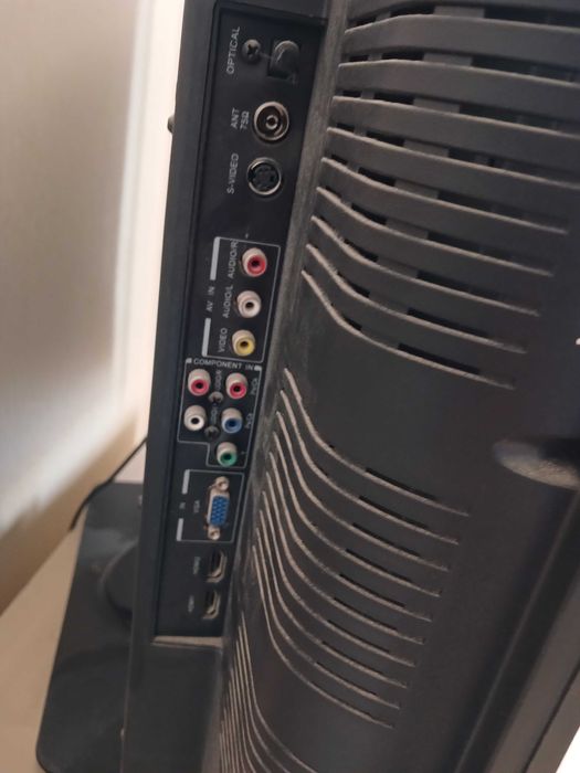 Телевізор  CAMERON LCD 4033EU діагональ 40 дюймів