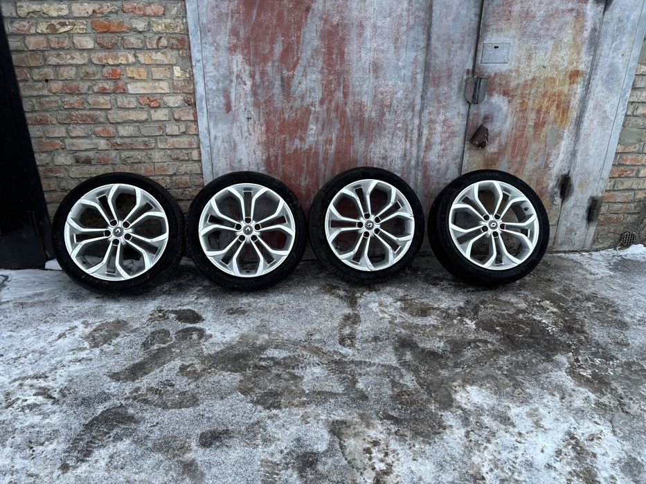 Диски  Renault Grand Scenic КОМПЛЕКТ 5х114.3 R20 на гумі 195/55 20