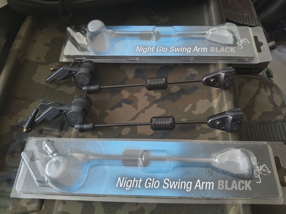 2x Nash Night Glo Swing Arm Black - swingery Led