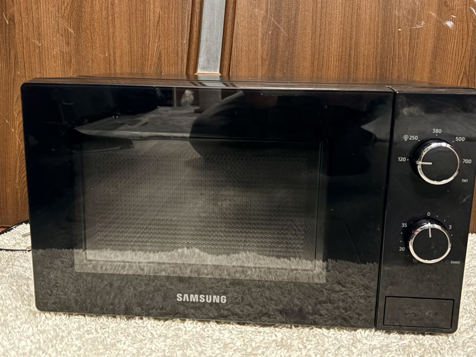 Мікрохвильовка SAMSUNG