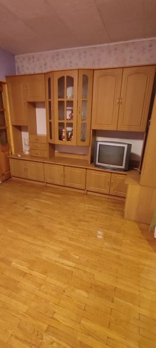 Здам 2 кВ на Грушевського (ТРЦ Глобал)