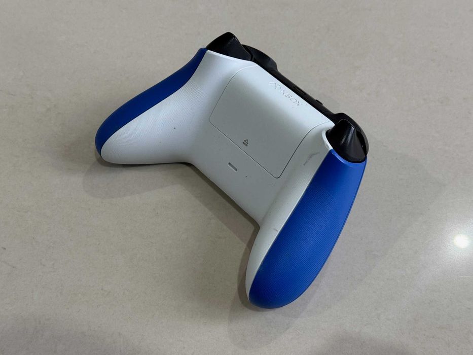 Oryginalny Pad / Kontroler MICROSOFT XBOX SERIES X / SERIES S Foto