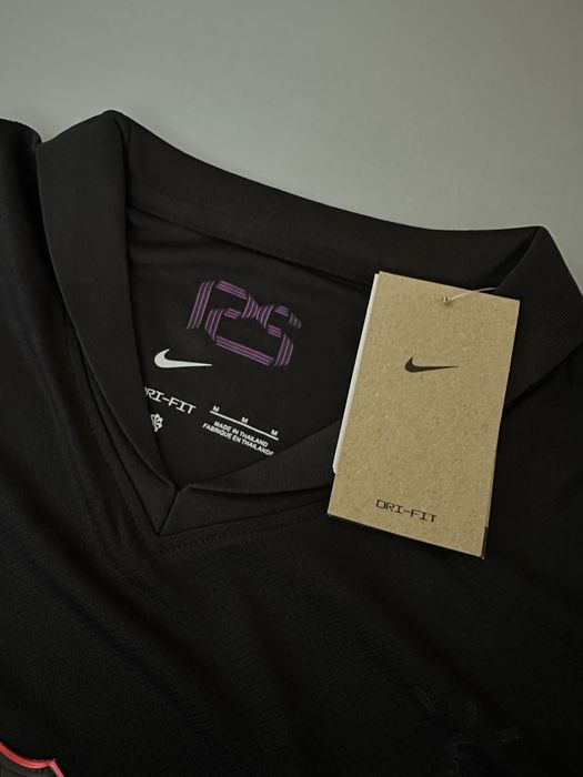 Футболка Nike Barcelona x Travis Scott
