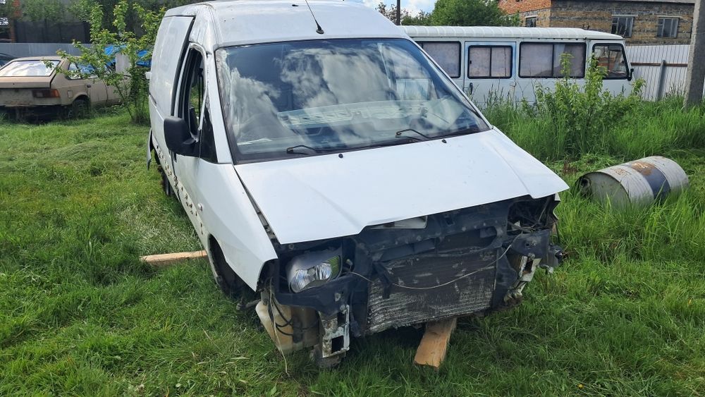 Пежо Експерт 2005 рік.Після дтп.2.0 дизель