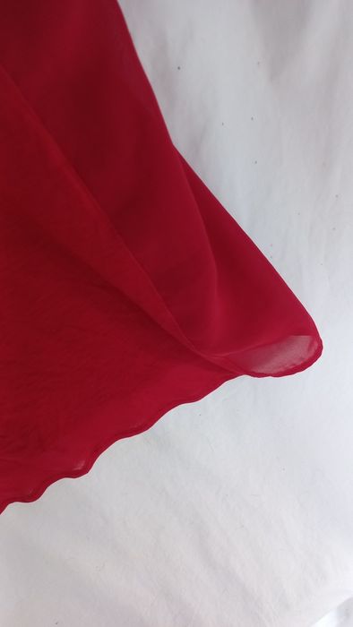 Top cavado vermelho com barra tecido transparente