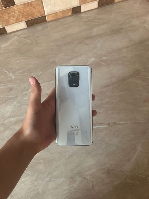 Продам Redmi note 9 pro на запчастини 6/128