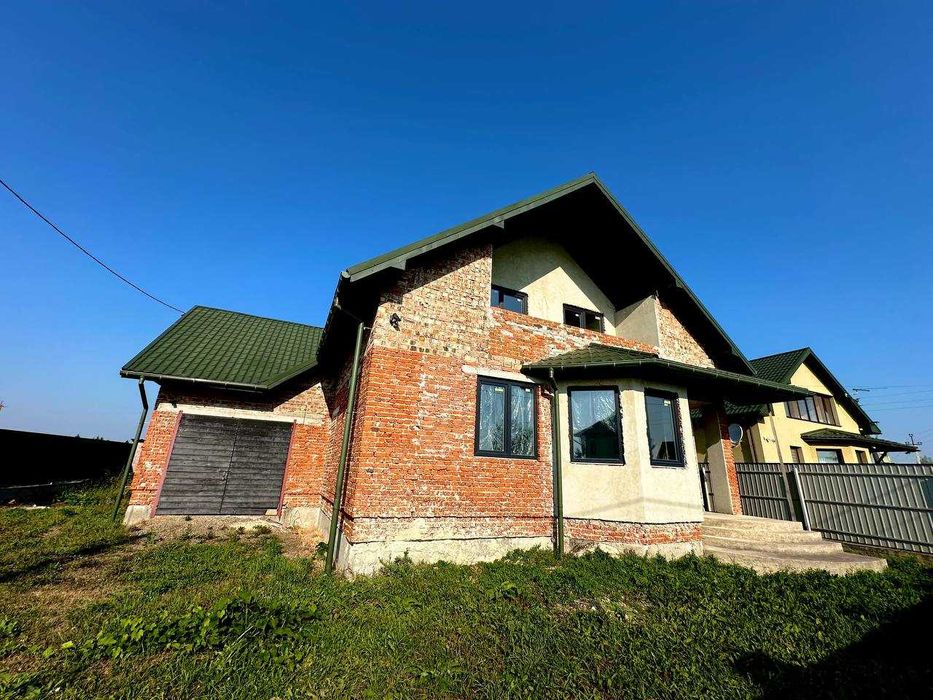 Приватний будинок в приміському селі Чукалівка_M